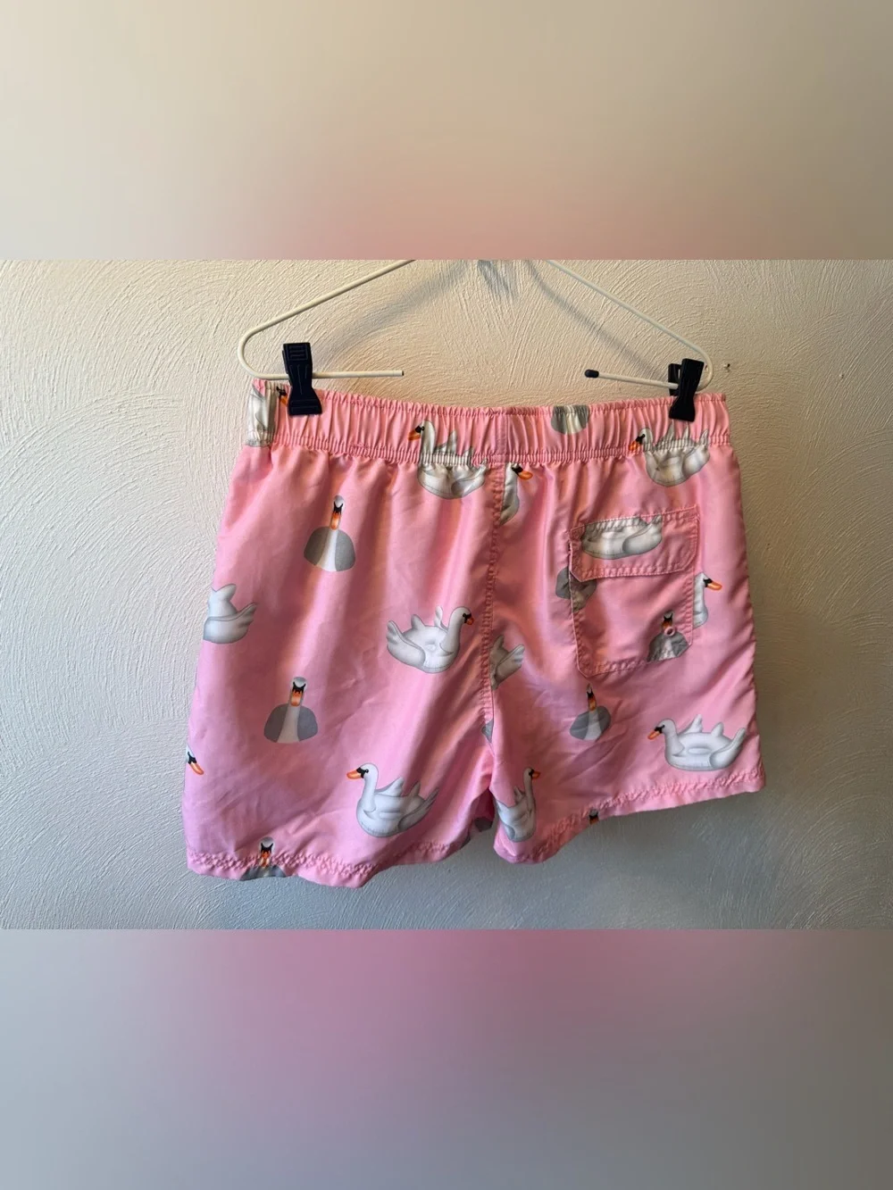 Pink Swan Print Swim Trunks Men’s M Beach Vacation Novelty Tropical Board Shorts
